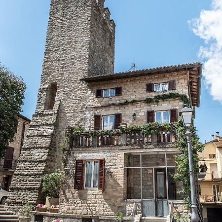 La Rosa Di Francesco Inn Valfabbrica エクステリア 写真