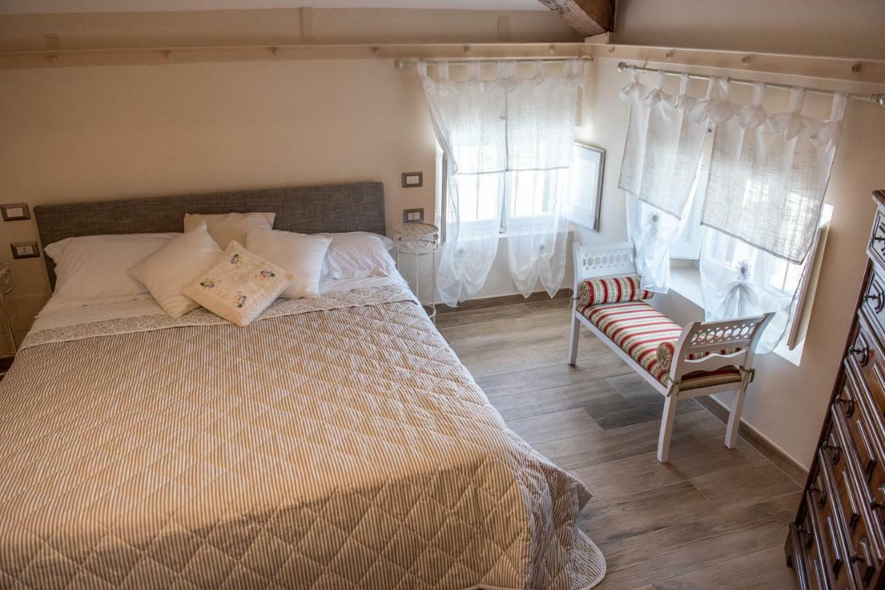 La Rosa Di Francesco Inn Valfabbrica エクステリア 写真